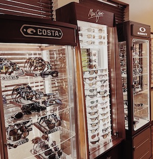 sunglasses display